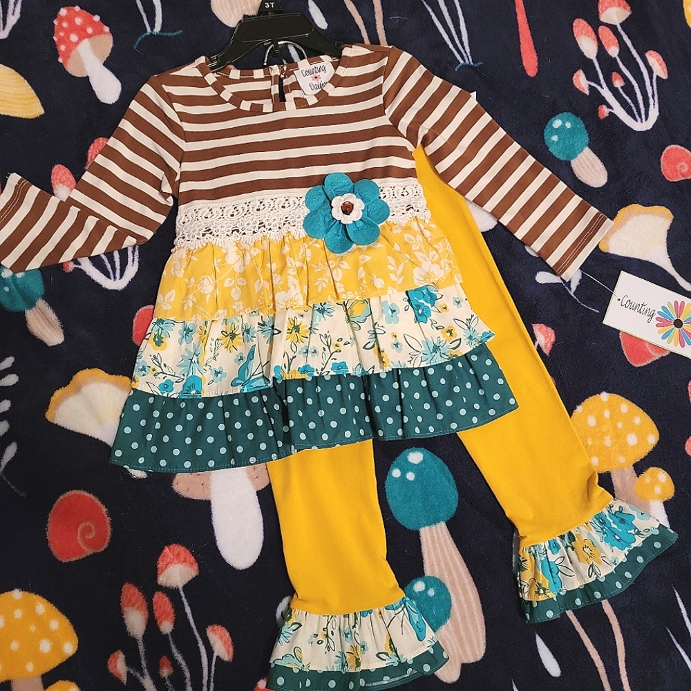 NWT Girls 3T Boutique Ruffle Outfit 💕